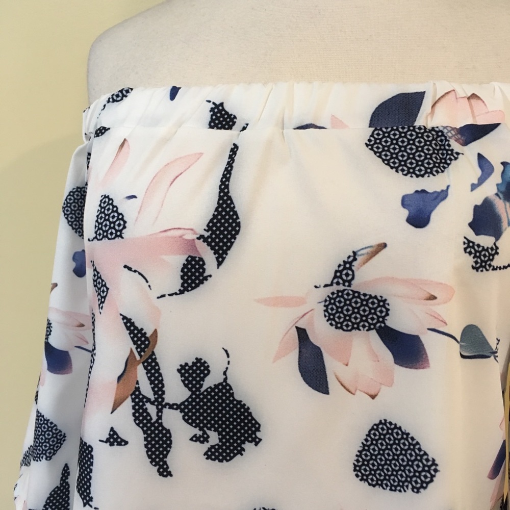 Off Shoulder High Low Floral Blouse - Picture 5 of 6